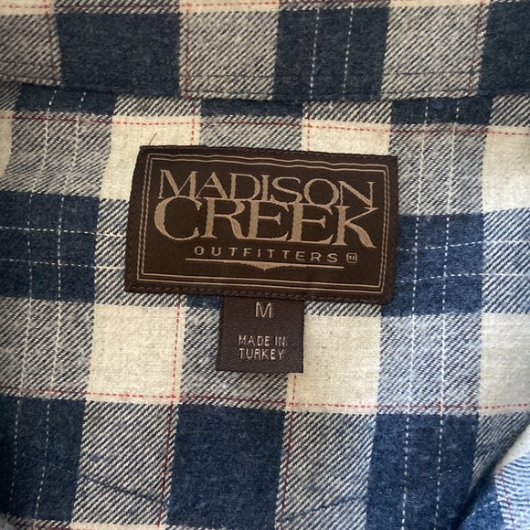 Madison Creek Button Down Shirt - Picture 4 of 5